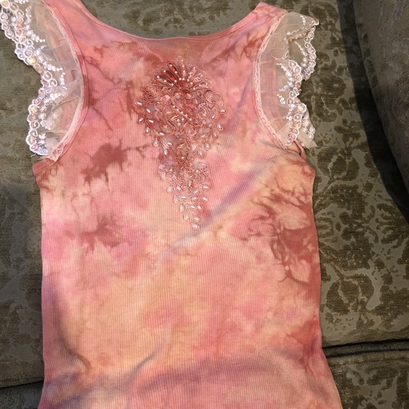 TRUE MEANING PINK TIE DYE TOP Size L Lace Trim - Picture 2 of 7